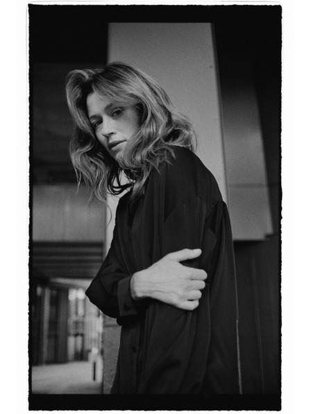 Moodo Glatka crna košulja Moodo