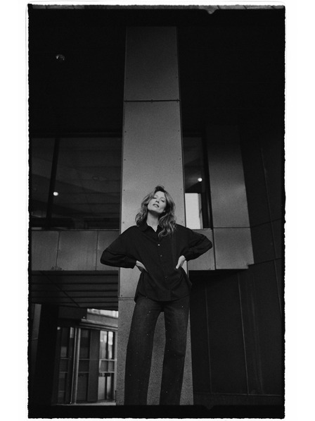 Moodo Glatka crna košulja Moodo