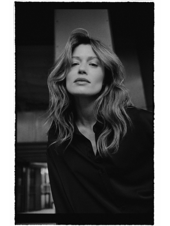 Moodo Glatka crna košulja Moodo