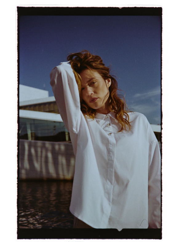 Moodo Bijela košulja s dekorativnim gumbima Moodo