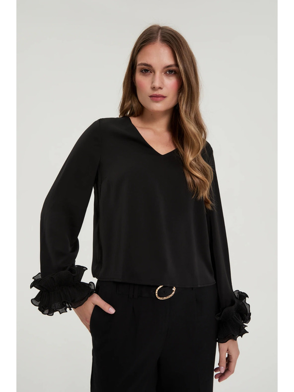 Moodo Crna košulja s volanima na rukavima Moodo
