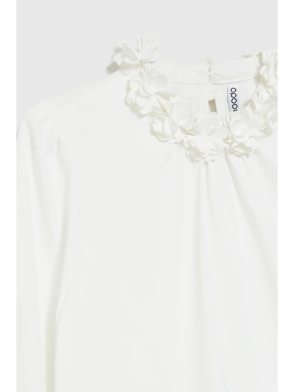 Moodo Bijela košulja s ukrašenim izrezom Moodo