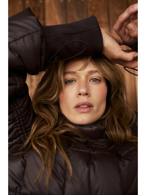 Moodo Prošivena jakna smeđa Moodo