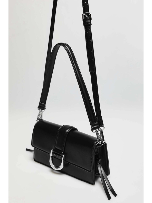 Moodo Crna torba preko ramena sa srebrenom kopčom Moodo