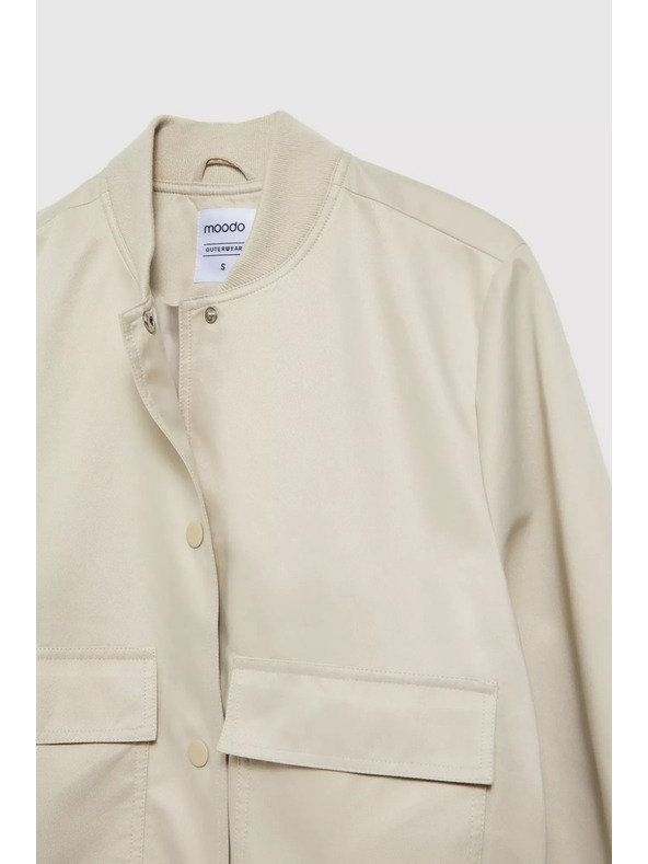 Moodo Bež bomber jakna s džepovima Moodo