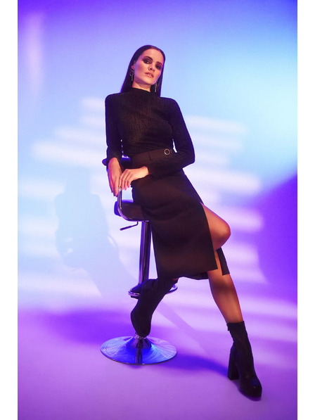 Moodo Crna bluza s polo-izrezom ukrašena metalnom niti Moodo