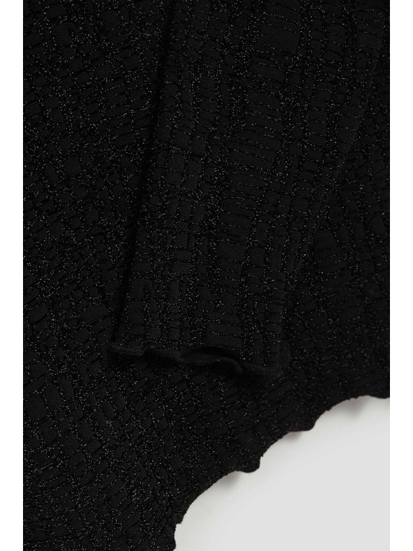 Moodo Crna bluza s polo-izrezom ukrašena metalnom niti Moodo