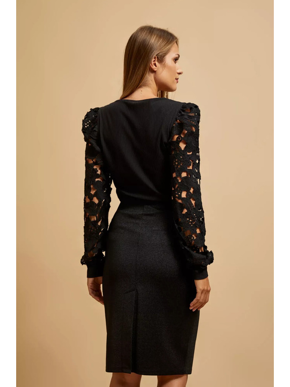 Moodo Crna majica s čipkastim rukavima Moodo