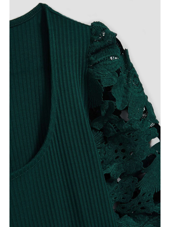 Moodo Smaragdna majica s čipkastim rukavima Moodo