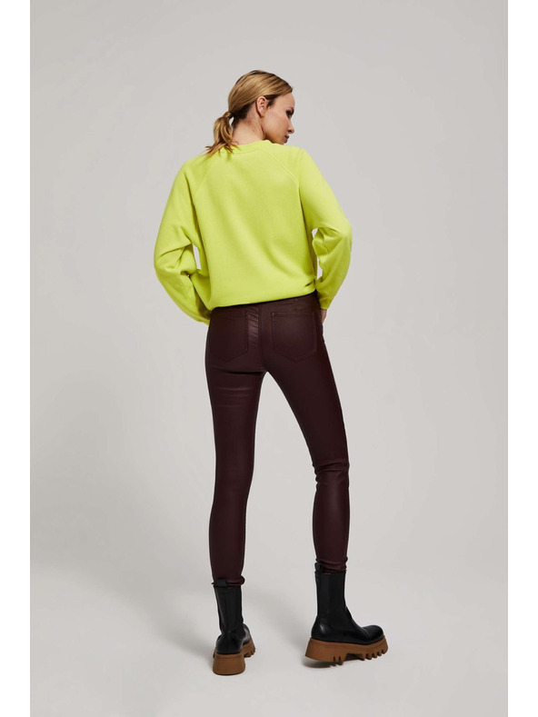 Moodo Voštane uske hlače u kestenjastoj boji Moodo