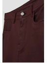 Moodo Voštane uske hlače u kestenjastoj boji Moodo