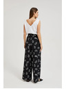 Moodo Crne hlače s blagim uzorkom Moodo