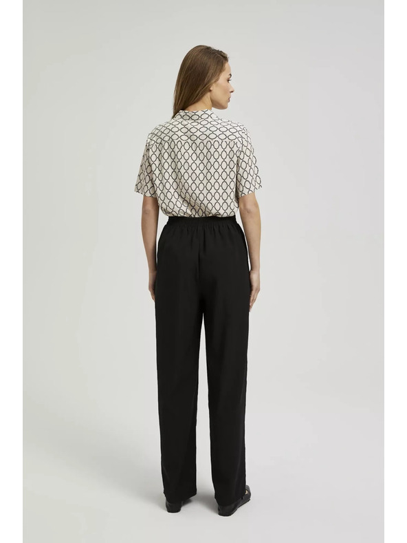 Moodo Glatke hlače s širokim nogavicama i pojasom u struku crne Moodo