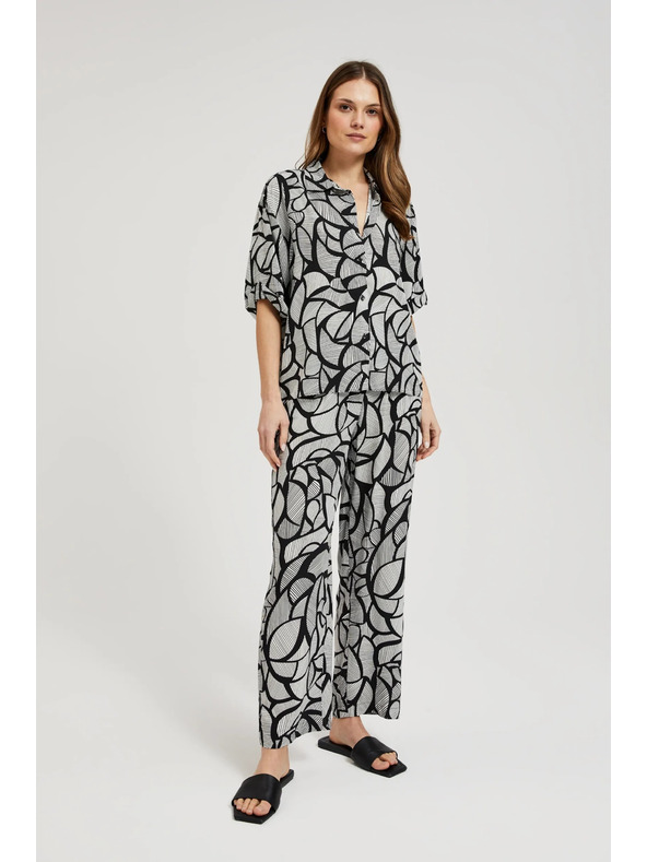 Moodo Viskozne hlače ravnih nogavica crno-bijele Moodo