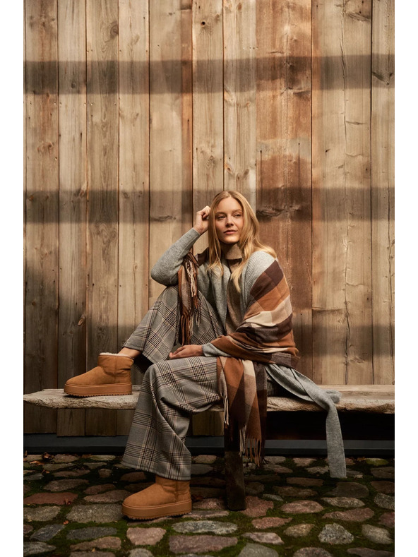 Moodo Elegantni kostkasti smeđi šal Moodo