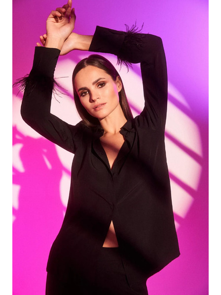 Moodo Bluza s dekorativnim perjem na rukavima Moodo