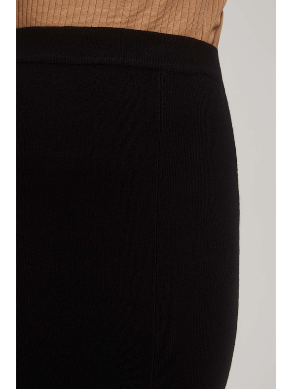 Moodo Midi olovka suknja s prorezom crna Moodo