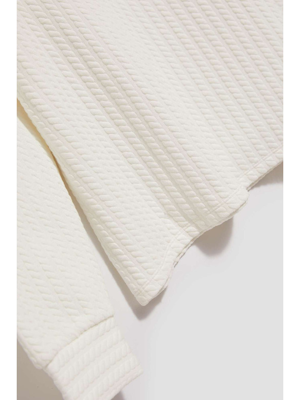 Moodo Dukserica širokog rolovanog ovratnika biserasta Moodo