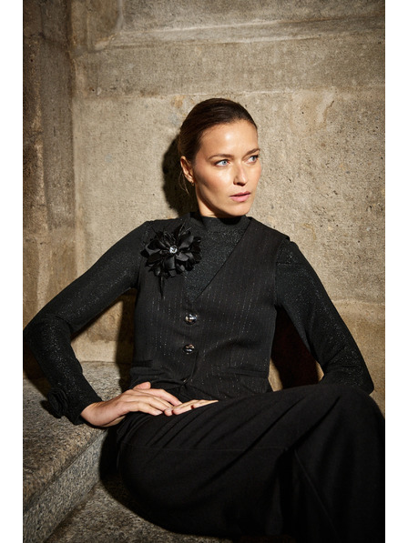 Moodo Prsluk s dekorativnim gumbima crni Moodo