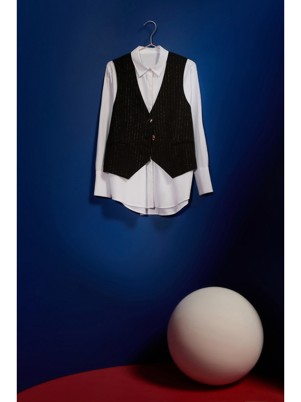 Moodo Prsluk s dekorativnim gumbima crni Moodo