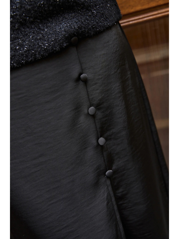 Moodo Midi suknja crna Moodo