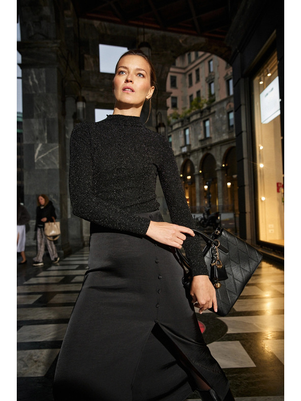 Moodo Midi suknja crna Moodo