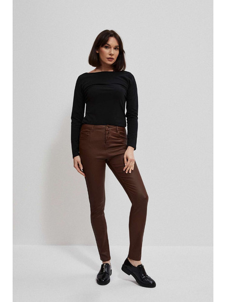 Moodo Voskirane uske hlače s džepovima kaštanjaste boje Moodo