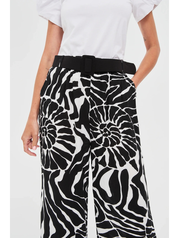 Moodo Crne viskozne hlače sa pojasom Moodo