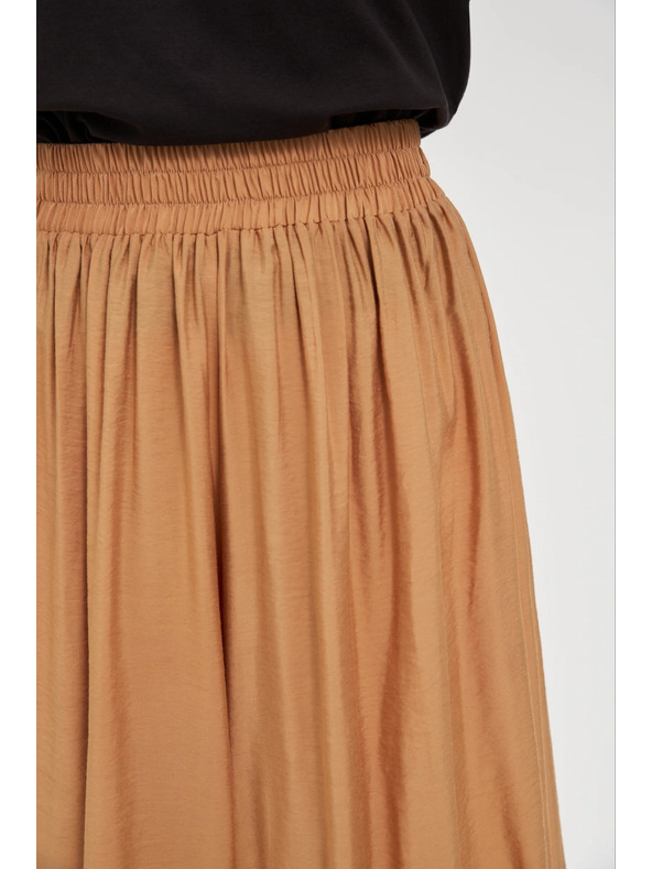 Moodo Viskozne hlače s širokim nogavicama bež boje Moodo