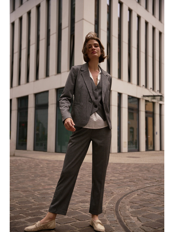 Moodo Sive hlače u pepito uzorku Moodo