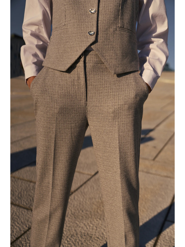 Moodo Sive hlače sa strukturom Moodo