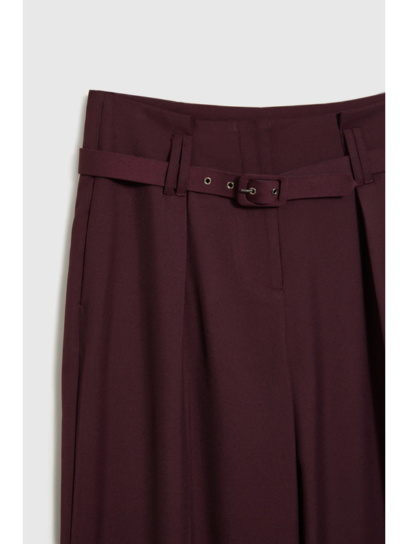 Moodo Bordo hlače s teksturom i pojasom Moodo
