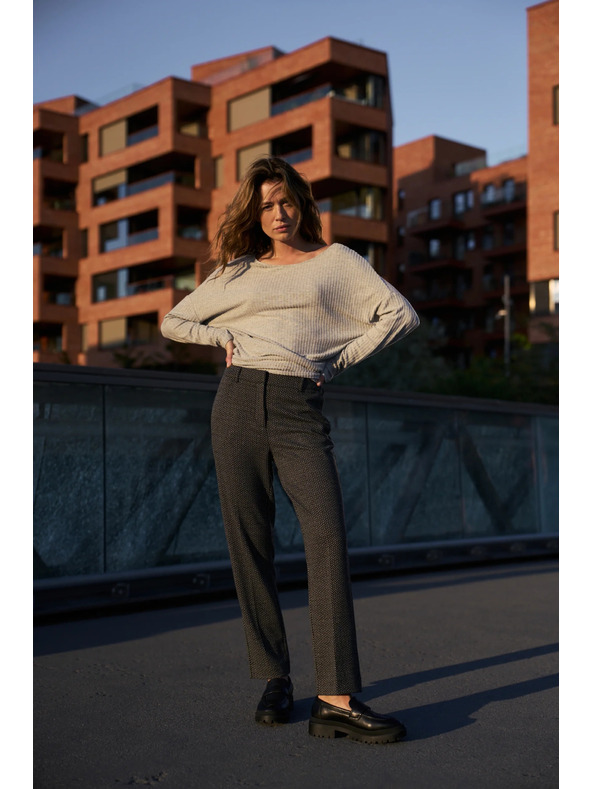 Moodo Grafitne hlače s uzorkom riblje kosti Moodo