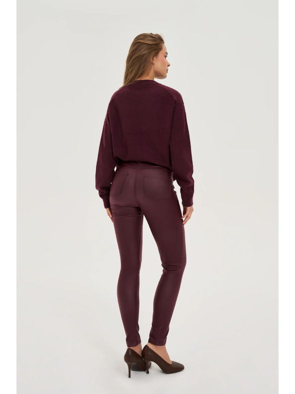 Moodo Voskane hlače boje vina Moodo