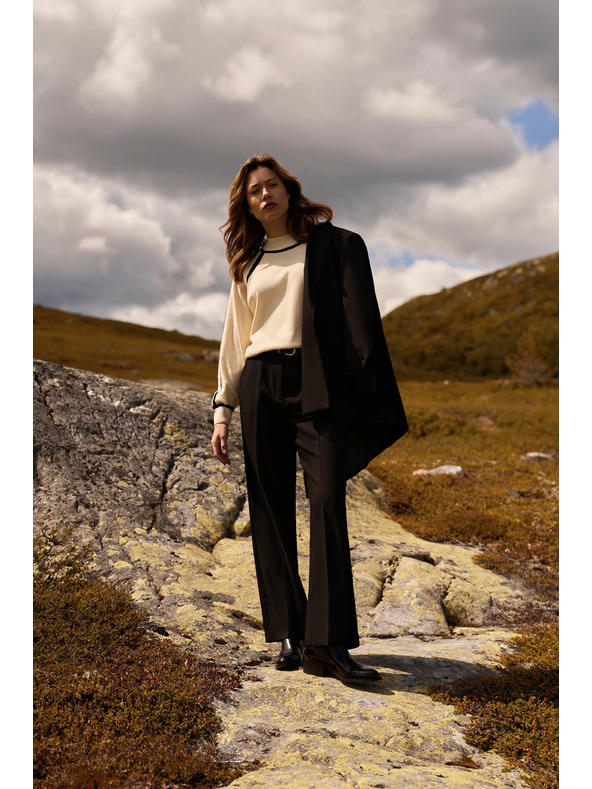 Moodo Crne hlače s pojasom Moodo