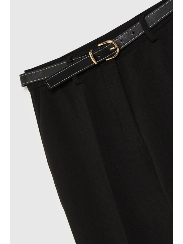 Moodo Crne hlače s pojasom Moodo