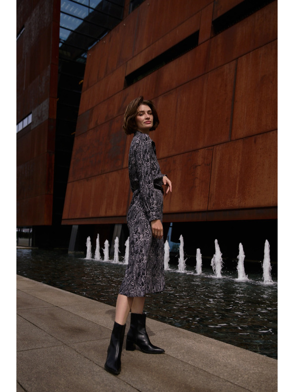 Moodo Viskozne haljine s pojasom sive Moodo