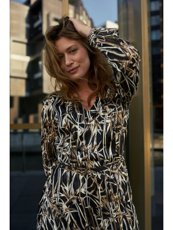 Moodo Crne haljine s biljnim uzorkom i pojasom Moodo