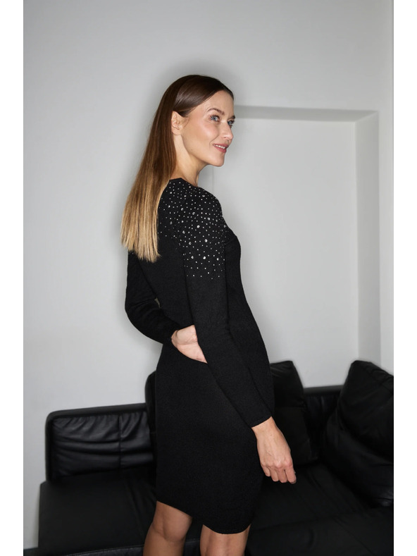 Moodo Uske crne haljine s ukrasnim detaljima Moodo