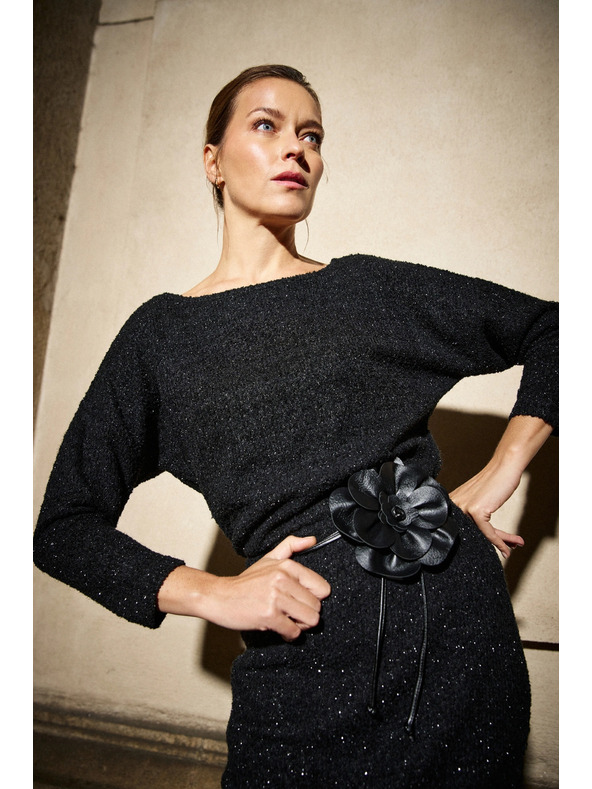 Moodo Crne haljine ukrašene šljokičastom niti Moodo