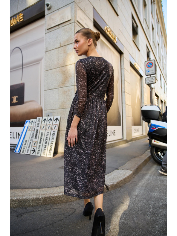 Moodo Crne midi haljine Moodo