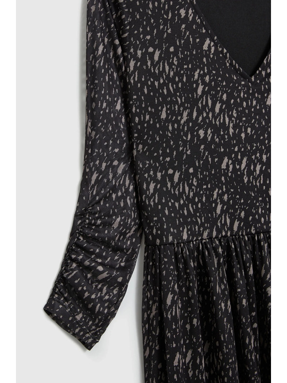 Moodo Crne midi haljine Moodo