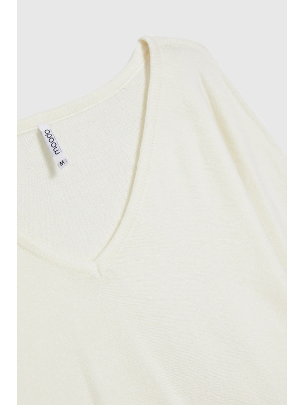 Moodo Pulover s V-izrezom ecru Moodo