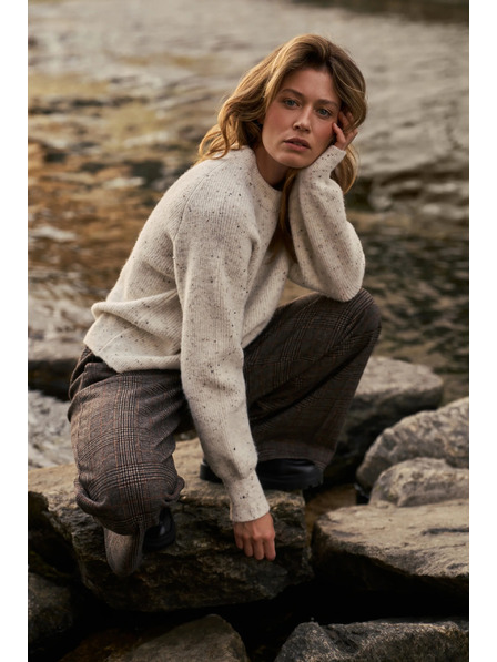 Moodo Ecru džemper jednostavnog kroja Moodo