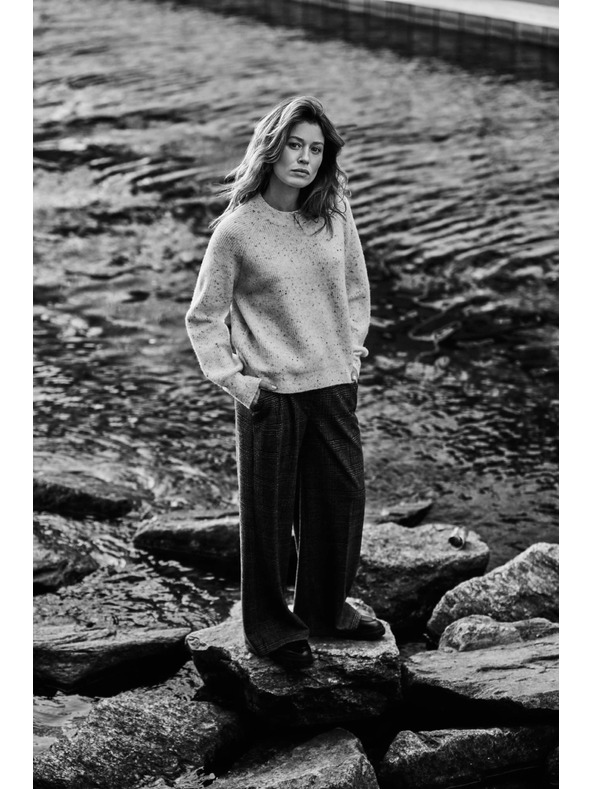 Moodo Ecru džemper jednostavnog kroja Moodo