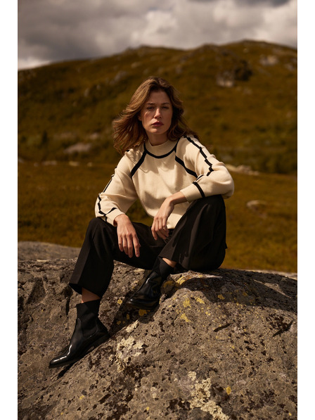 Moodo Bež džemper s polu rolon ovratnikom Moodo