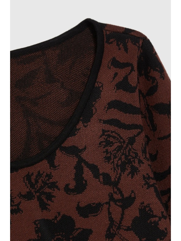 Moodo Smeđi džemper s biljnim uzorkom Moodo