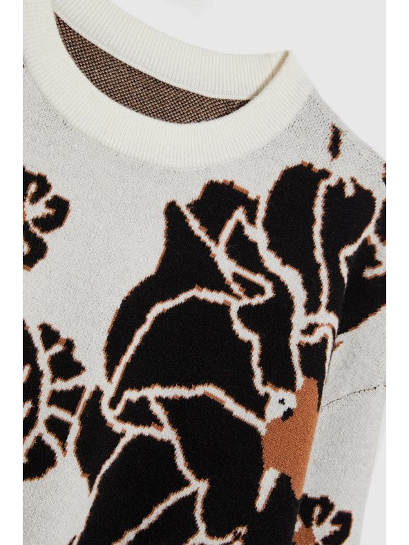 Moodo Bež džemper s cvjetovima Moodo