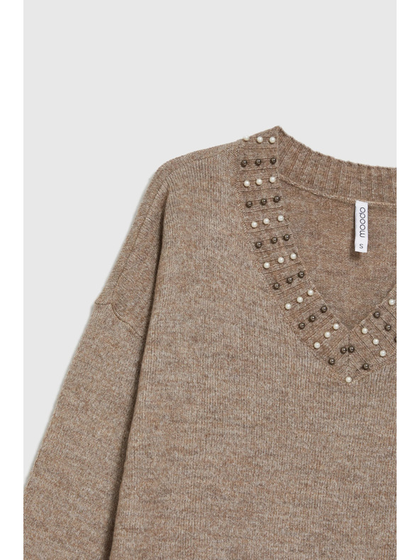 Moodo Smeđi džemper s dekorativnim izrezom Moodo