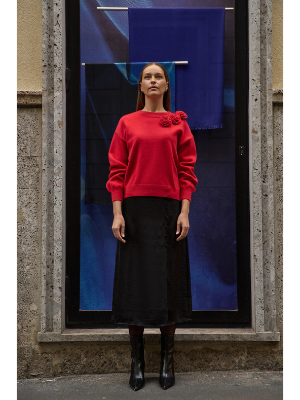 Moodo Crveni džemper s ružom Moodo